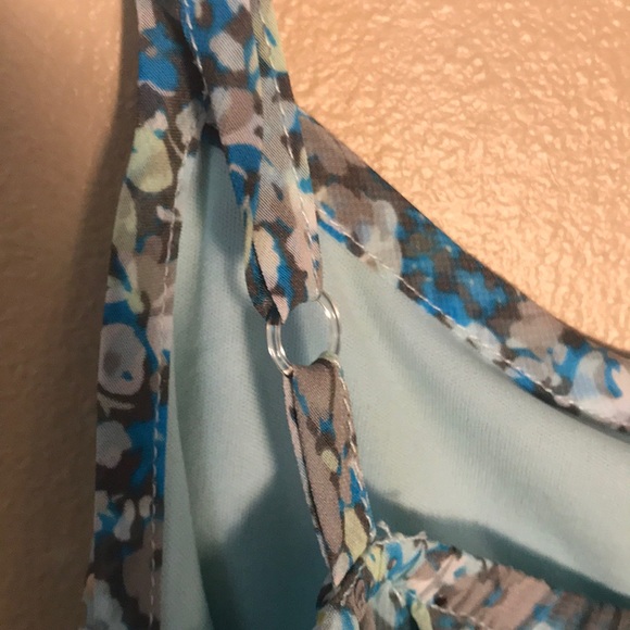 Justice top size 18 adjustable straps - Picture 4 of 5